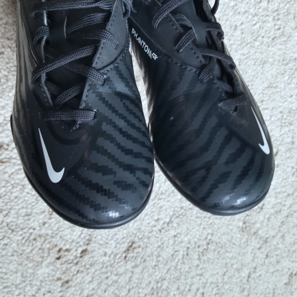 Nike Soccer Cleats Jr Phantom GX club FG/MG - Picture 8 of 10